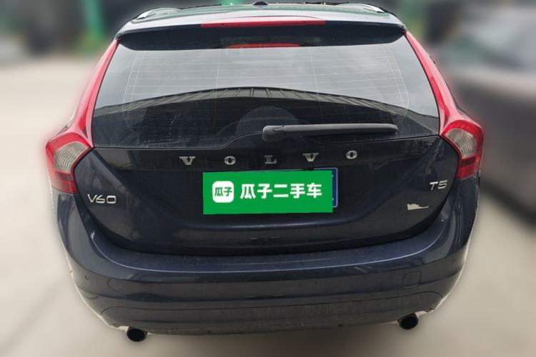 Used Volvo V60 2014 T5 Zhiyi Edition
