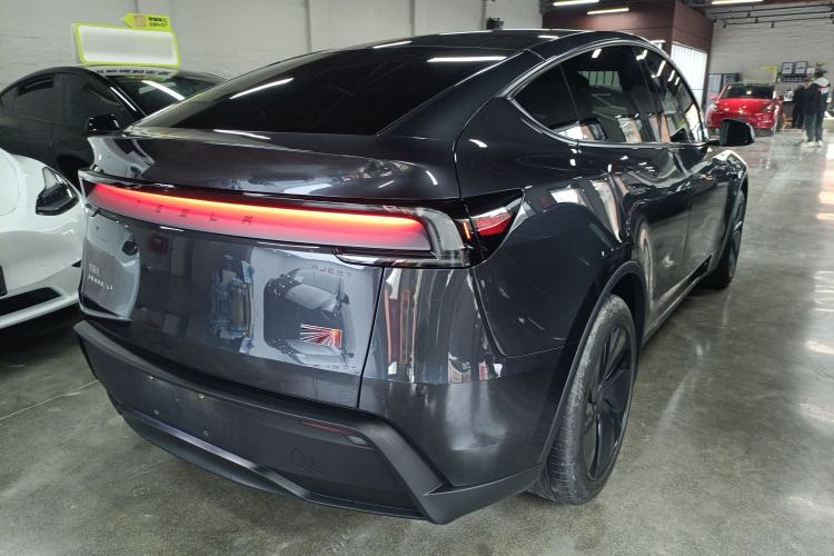 Used Tesla Model Y 2025 Long-Range All-Wheel Drive First Edition