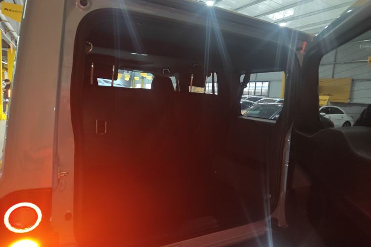 Used 212 T01 2025 2.0T Changfeng