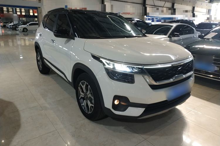 Used Kia KX3 2021 1.5L CVT Trend Edition Front Right 45 Deg