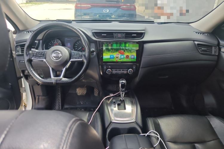 Used Nissan X-Trail 2019 2.0L CVT Comfort Edition 2WD Center Console