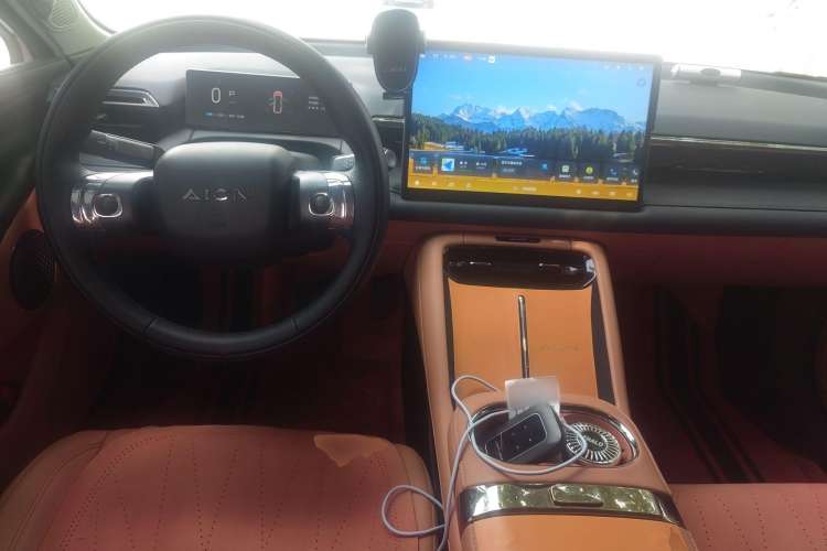 Used AION RT 2025 650 LiDAR Edition Center Console