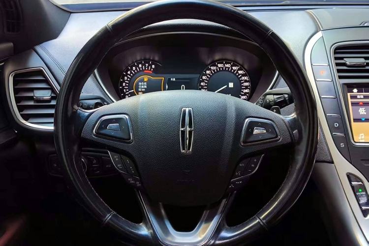 Used Lincoln MKX 2017 2.0T Four-Wheel Drive Zunya Edition