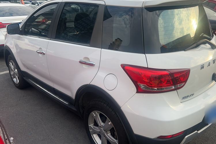 Used Haval H1 2017 Red-Label 1.5L AMT Comfort Model
