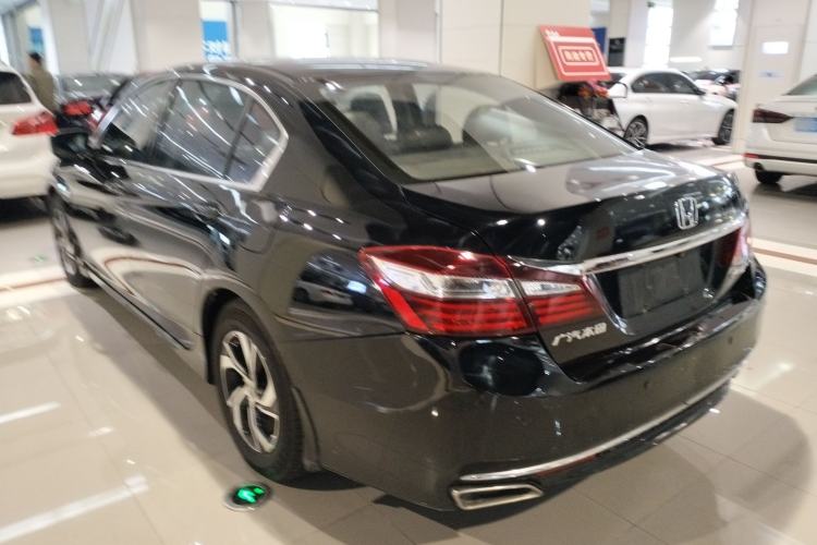 Used Honda Accord 2016 2.0L Comfort Edition
