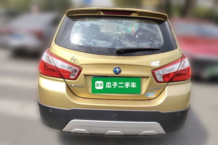 Used Venucia R50X 2013 1.6L Automatic Model Rear