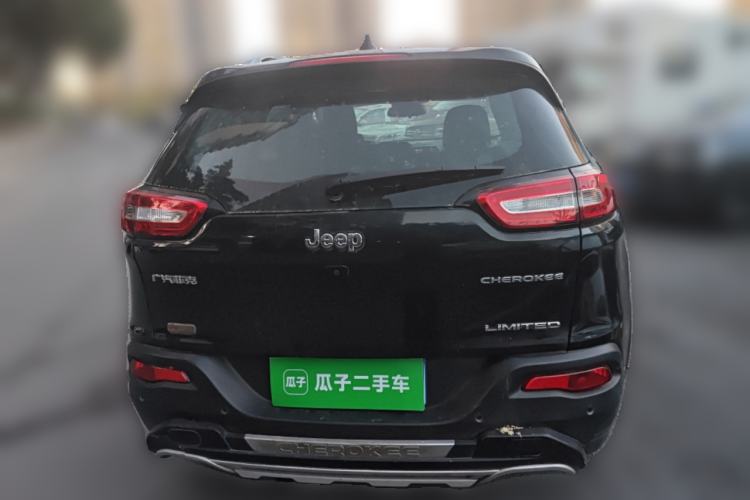 Used Jeep Cherokee 2017 2.0L Superior Edition