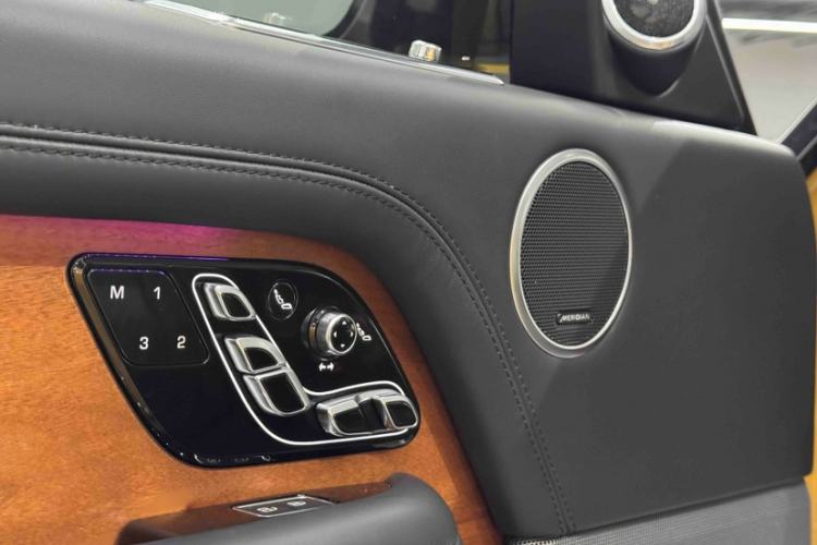 Used Land Rover Range 2021 3.0 L6 50th Anniversary Windstorm Commemorative Edition