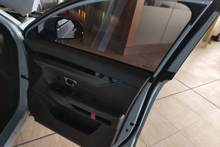 Used JETOUR Dashing 2023 1.5T DCT Starlight Shine Pro Edition