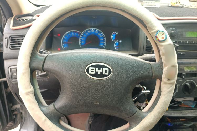 Used BYD F3 2013 Energy-Efficient Model 1.5L Manual Comfort Version Steering Wheel
