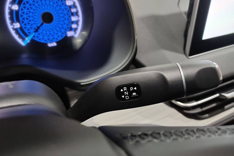 Used Hongqi E-QM5 2025 500km Range Commuter Version