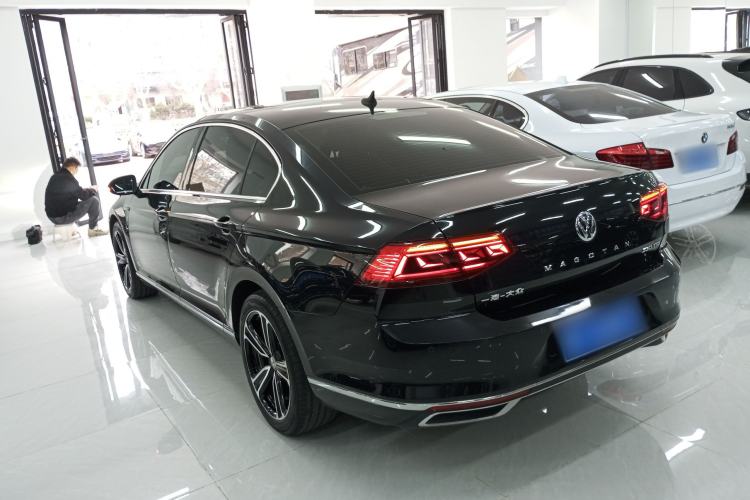 Used Volkswagen Magotan 2020 330TSI DSG Luxury Edition Rear Left 45 Deg