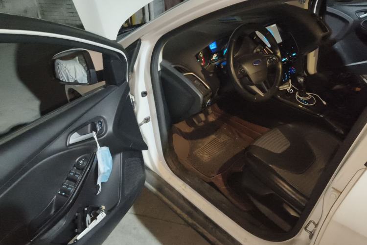 Used Ford Focus 2015 Sedan 1.6L Automatic Trend Model