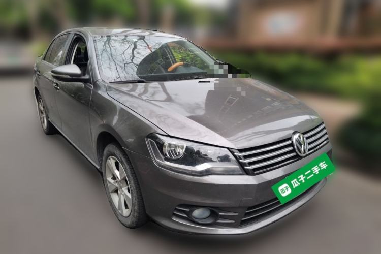 Used Volkswagen Bora 2014 1.6L Automatic Comfort Model Front Right 45 Deg