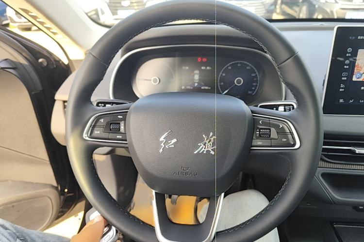 Used Hongqi E-QM5 2022 431 km Charge & Enjoy Edition

