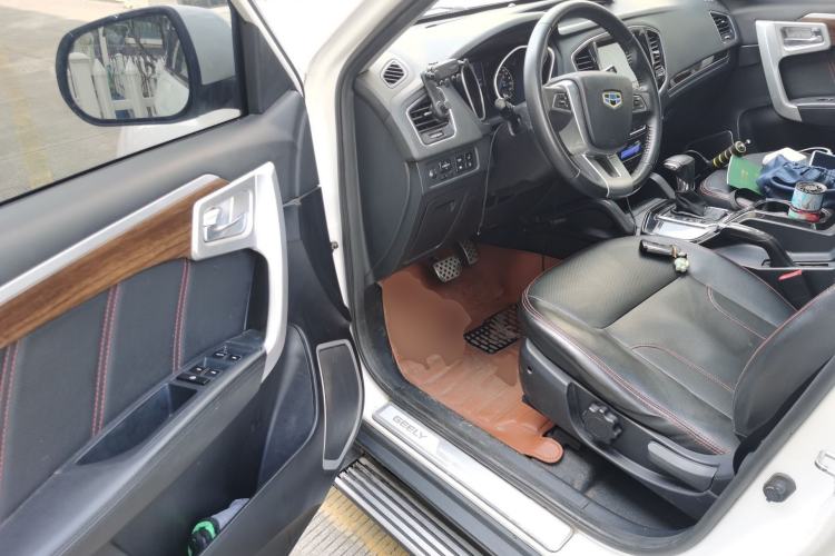 Used Geely Auto GX7 2015 Sports Edition 2.0L Automatic Luxury Upgrade Version China V Standard
