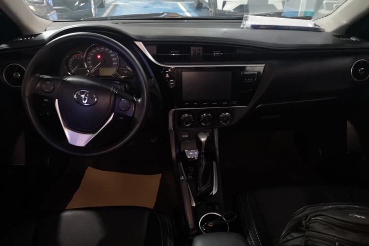 Used Toyota Levin 2017 Revised 185T CVT Elite Edition China V Standard Center Console