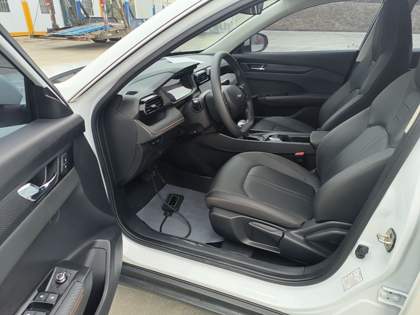 Dongfeng Aeolus Yixuan 2025 1.5L Automatic Luxury Version - Luxury — снимка 18