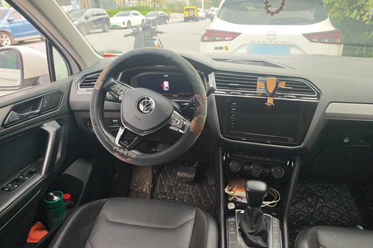 Used Volkswagen Tiguan L 2021 330TSI Automatic Two-Wheel Drive Smart Edition