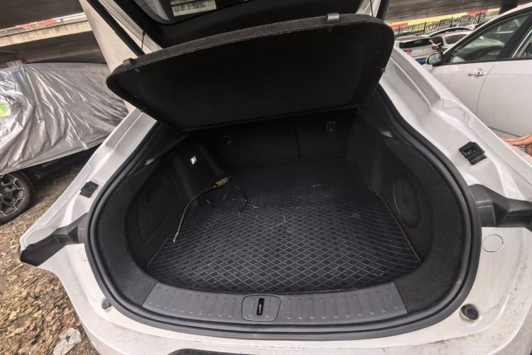 Used CHANGAN NEVO A07 2025 Blue Whale Pure Electric 625 Flagship Model Trunk