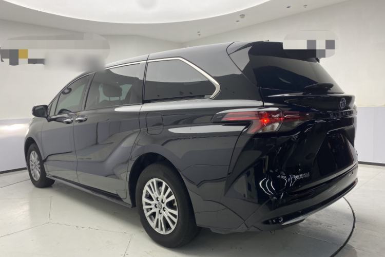 Used Toyota Sienna 2021 2.5L Hybrid Luxury Edition
