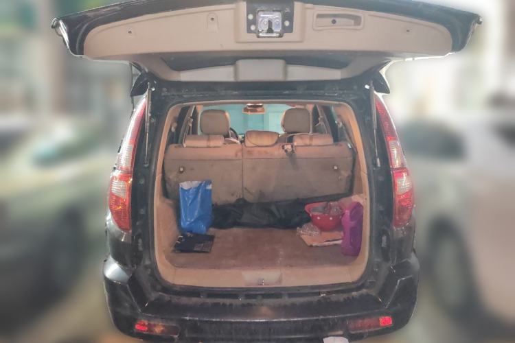 Used Haval H3 2010 Leading Edition 2.5 TCI Two-Wheel Drive Comfort Model Trunk