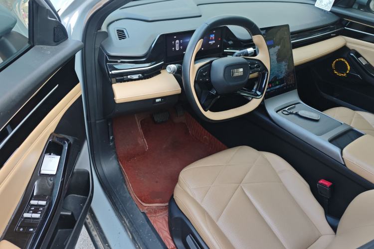 Used Geely Galaxy L6 2023 60km AIR
