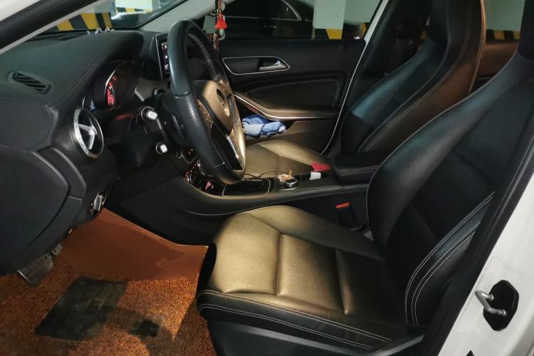 Used Mercedes-Benz GLA 2015 GLA 220 4MATIC Fashion Model
