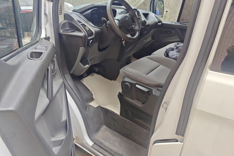 Used Ford Transit 2017 2.0T Diesel Multi-Function Commercial Vehicle Mid-Drive Mid-Roof China V Standard
