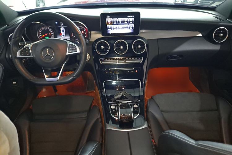 Used Mercedes-Benz C-Class 2018 C 200 Achievement Special Edition Center Console