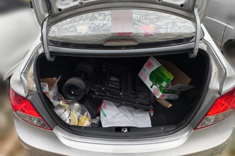 Used Hyundai Verna (older generation) 2010 Sedan 1.4L Manual Comfort GS
