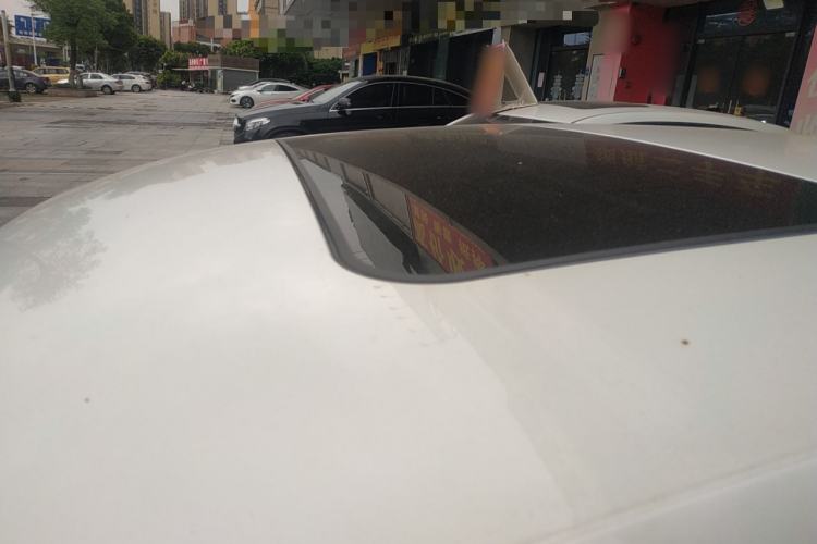 Used Volkswagen Polo 2014 1.6L Automatic Luxury Edition Roof