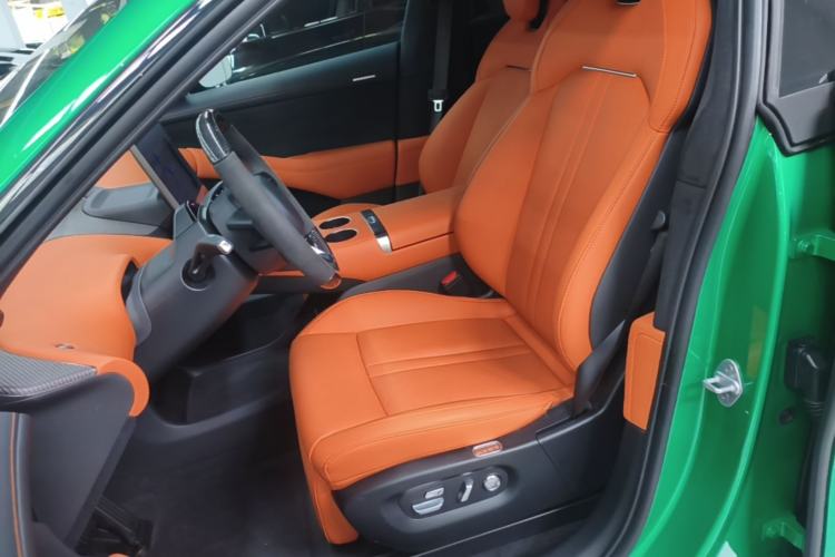 Used Xiaomi Auto YU7 2025 Ultra-Long Range High-Performance All-Wheel-Drive Max Edition