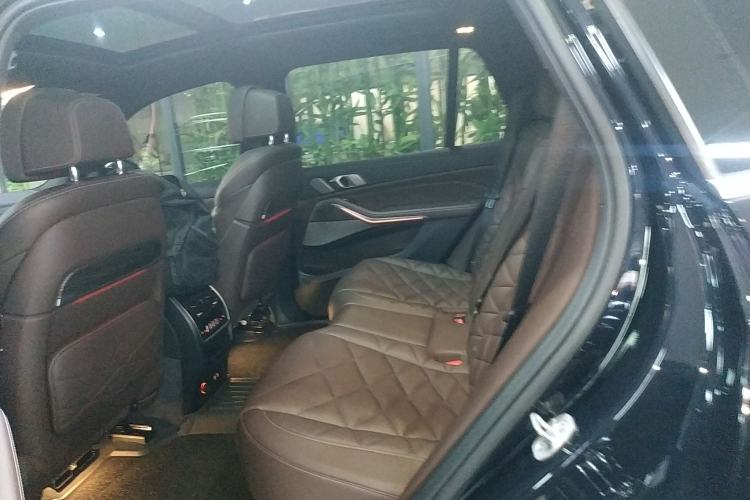 Used BMW X5 2022 Restyled xDrive 40Li Luxury Edition M Sport Package
