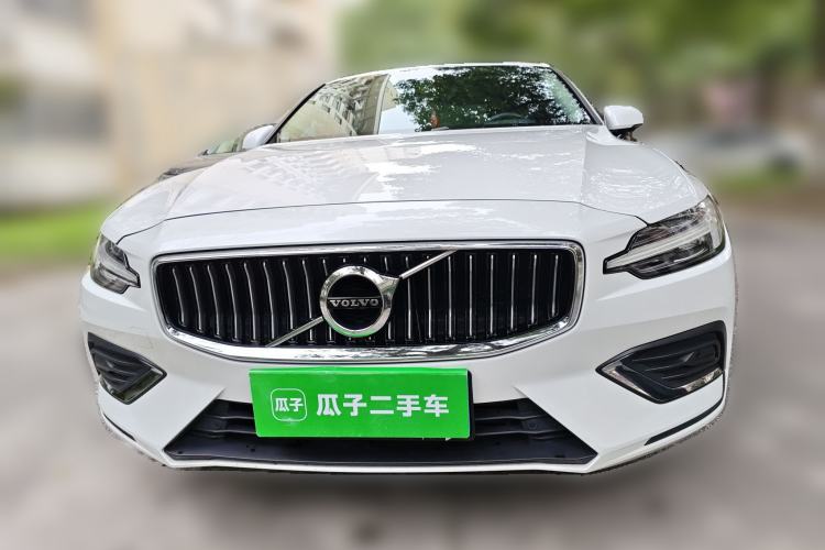 Used Volvo S60 2021 T4 Zhiyuan Luxury Edition
