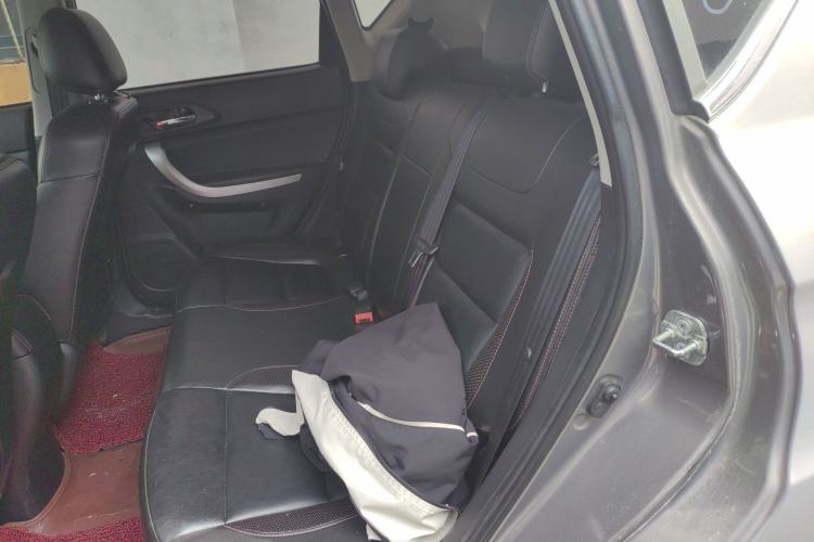 Used CHANGAN CS35 2015 1.6L Automatic Luxury Model China IV Standard
