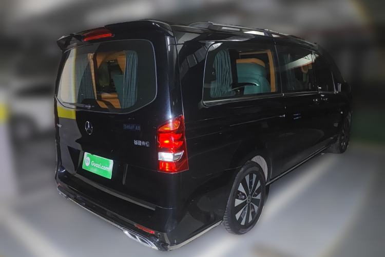 Used Mercedes-Benz Vito 2023 2.0T Elite Version 7 Seats Rear Right 45 Deg