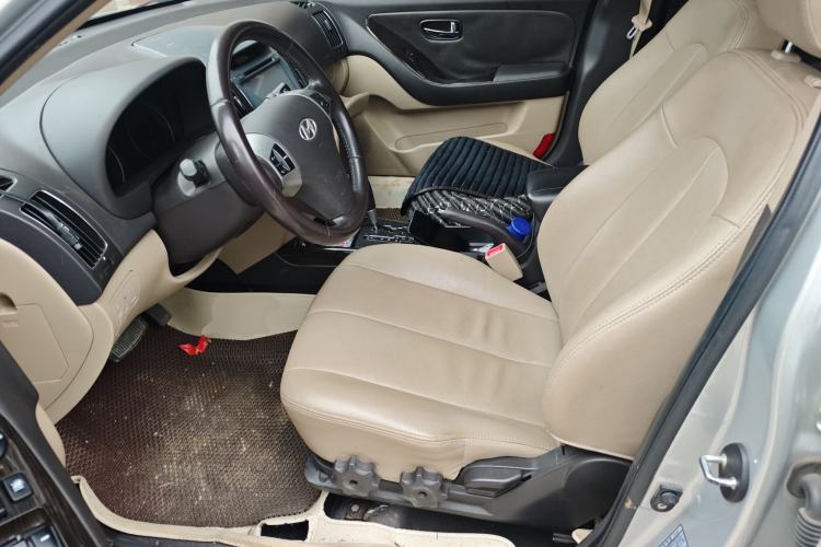 Used Hyundai Celesta 2011 1.6L Automatic Luxury Version