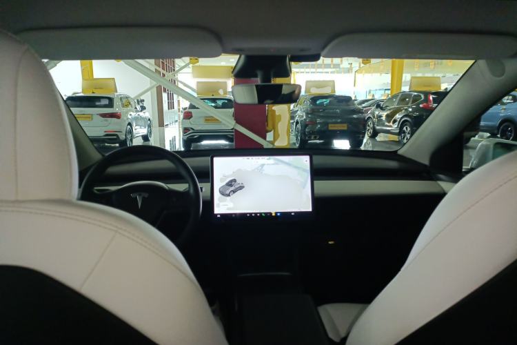 Used Tesla Model Y 2021 Long-Range All-Wheel-Drive Version 3D7