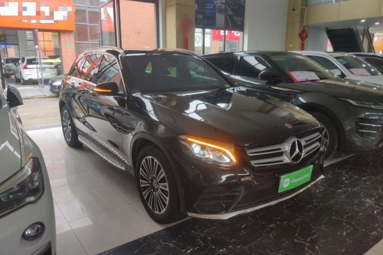 Used Mercedes-Benz GLC 2019 GLC 260 L 4MATIC Dynamic Model Front Right 45 Deg