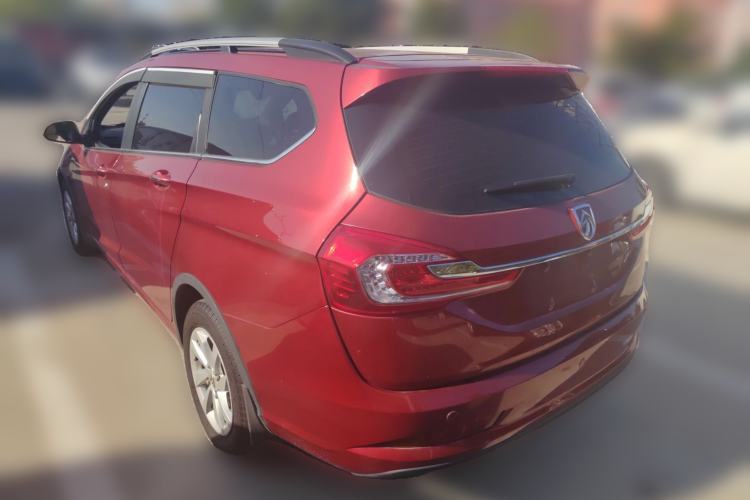 Used Baojun 310W 2017 1.5L Manual Fashion Model China V