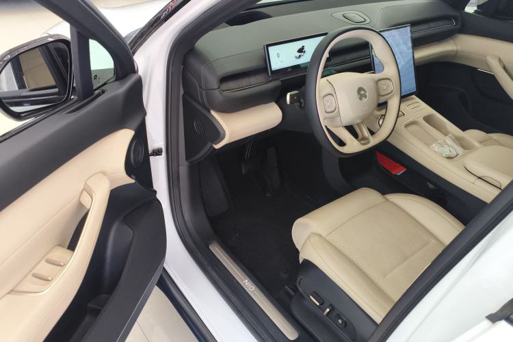 Used Nio ES6 2023 75 kWh
