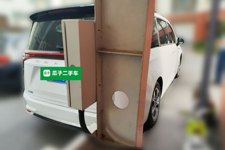 Used SAIC MAXUS G90 2025 2.0T Starlight Seven-Seater
