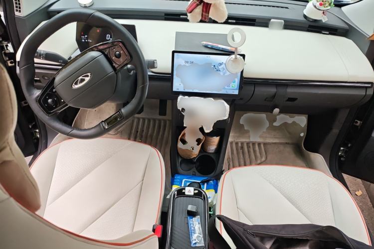 Used Chery Little Ant 2024 321km - Only Love Edition Center Console