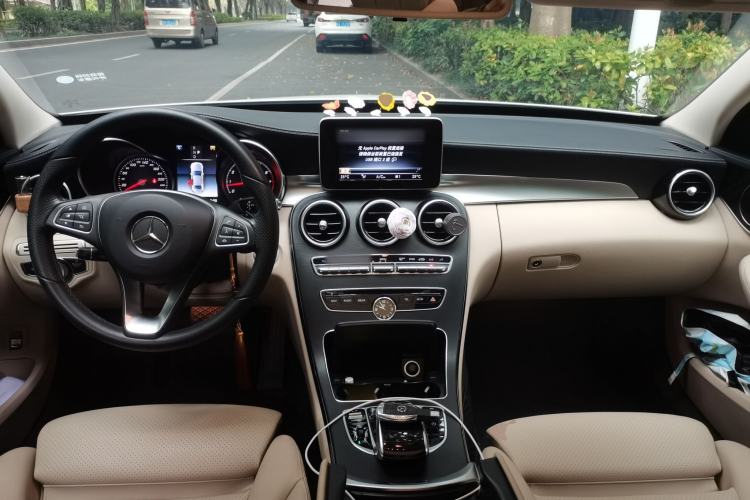 Used Mercedes-Benz C-Class 2017 Facelift C 200 L
