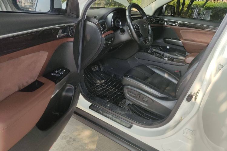 Used GAC Trumpchi GS8 2017 320T Four-Wheel Drive Luxury Smart Connectivity Version (7 Seats)