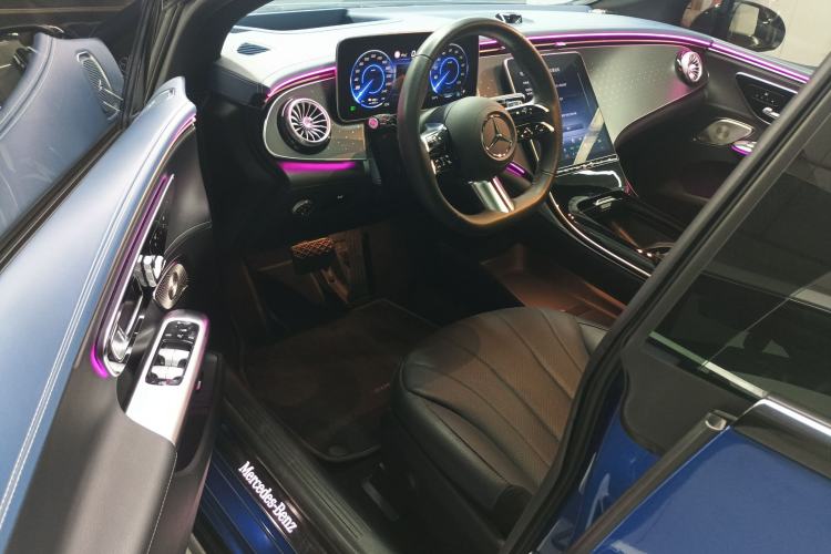 Used Mercedes-Benz EQE 2022 350 First Edition Special Version Driver Seat