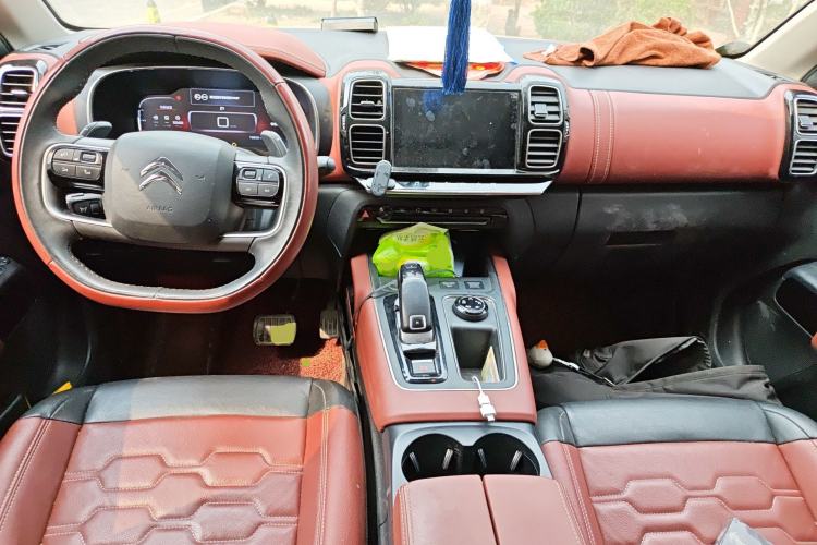 Used Citroen C5 AIRCROSS 2020 400THP Premium Edition Center Console