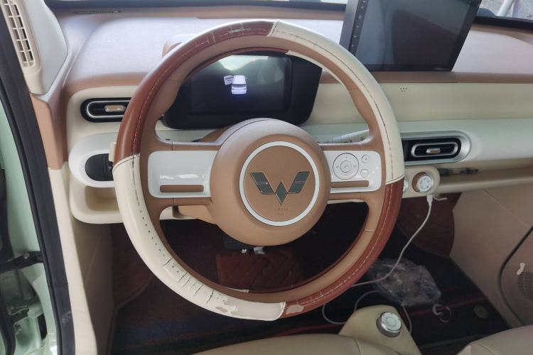 Used Wuling Hongguang MINIEV 2024 3rd Generation 215km Youth Edition
