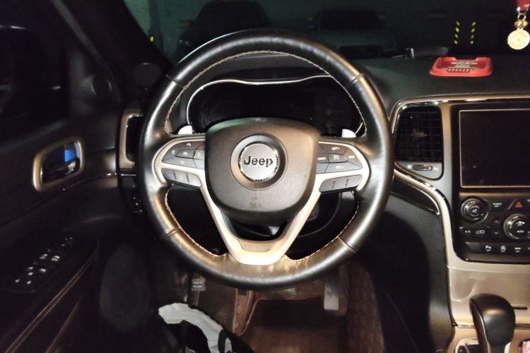 Used Jeep Grand Cherokee 2016 3.0L Elite Navigation Edition
